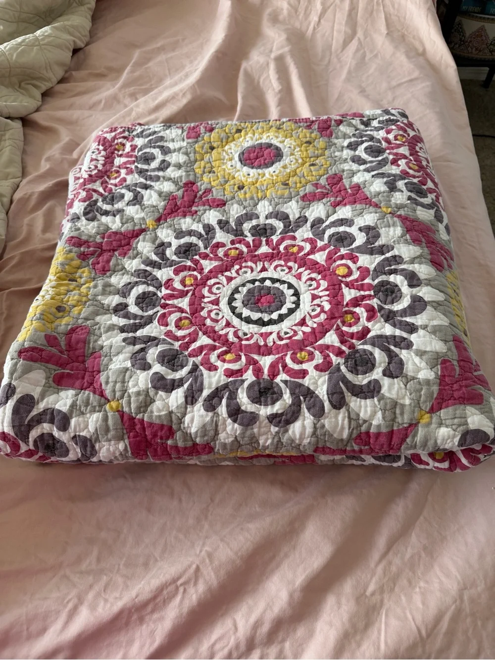 Pink, Yellow & Gray Medallion Quilt - Home Bedding